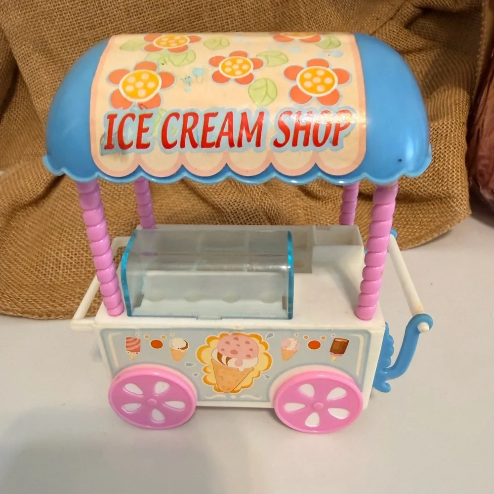 1990's Tiny Treehouse Car Ice Cream Wagon Food Cart Lot Shopkins Vintage